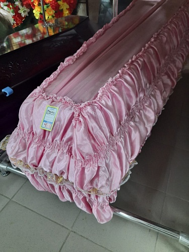 Гроб атлас розовый