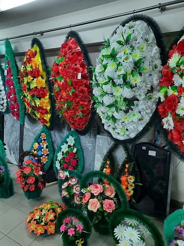 Венки в наличии