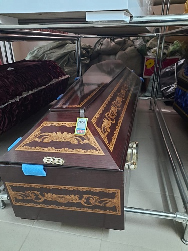 Евро Гроб красное дерево